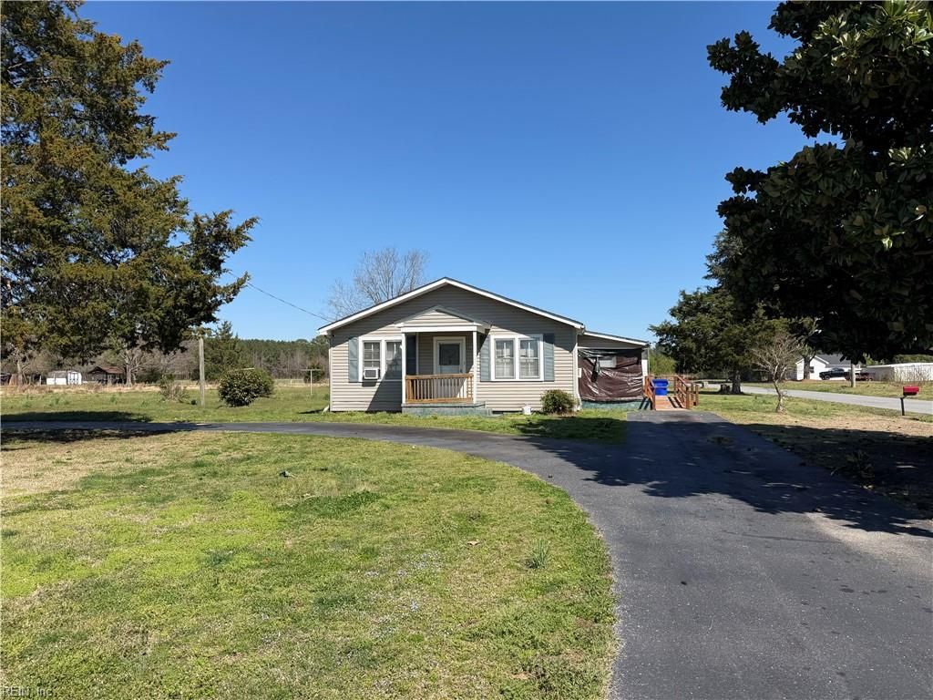 1017 Longstreet LN, Suffolk, VA 23437