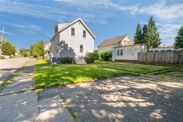 45 Smith Street, East Providence, RI 02915
