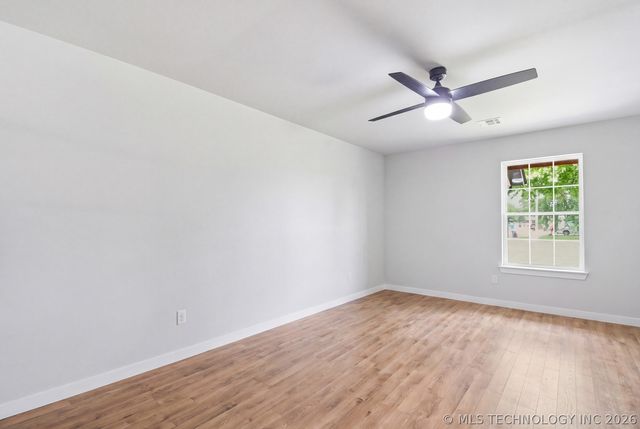 1712 N Firewood Avenue, Broken Arrow, OK 74012