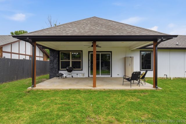 1712 N Firewood Avenue, Broken Arrow, OK 74012