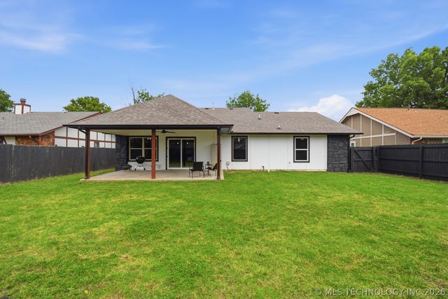 1712 N Firewood Avenue, Broken Arrow, OK 74012