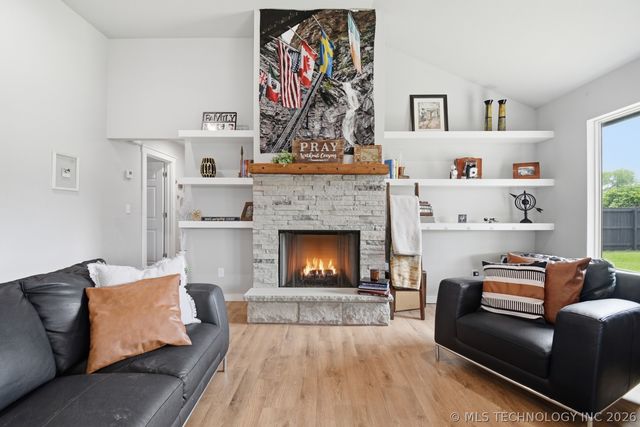 1712 N Firewood Avenue, Broken Arrow, OK 74012