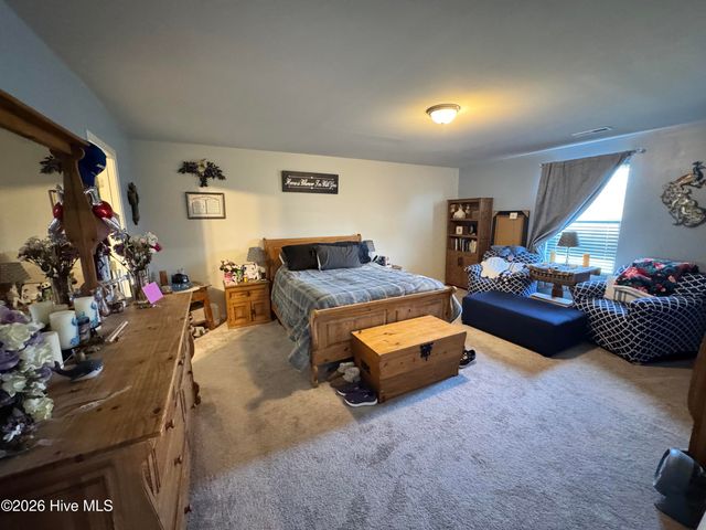 838 Ashbury Lane, Ayden, NC 28513