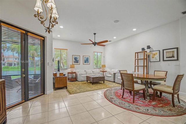 19528 SW 79th Pl, Cutler Bay, FL 33157