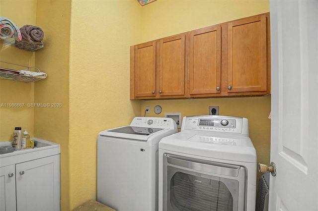 19528 SW 79th Pl, Cutler Bay, FL 33157