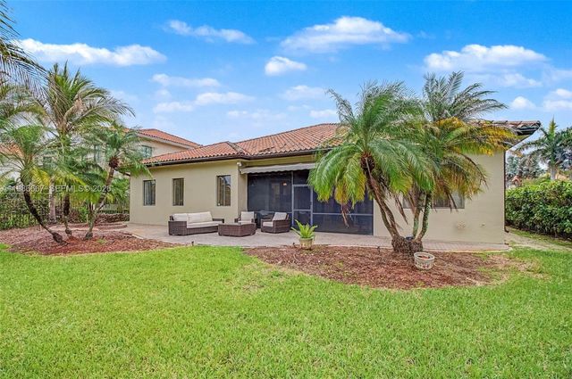 19528 SW 79th Pl, Cutler Bay, FL 33157