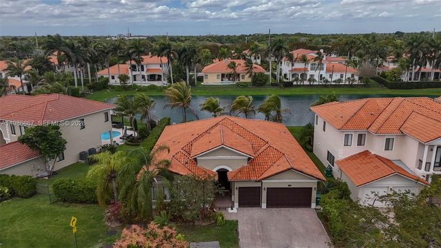 19528 SW 79th Pl, Cutler Bay, FL 33157