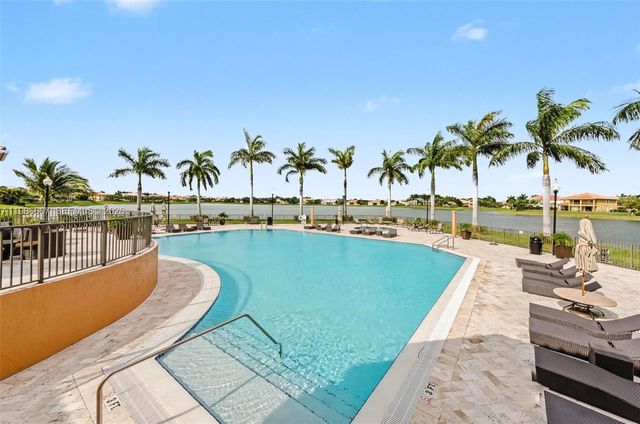 19528 SW 79th Pl, Cutler Bay, FL 33157