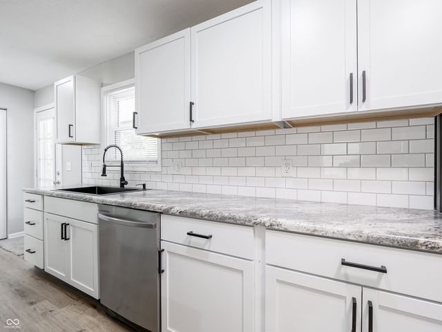 6527 W 15th Street, Indianapolis, IN 46214