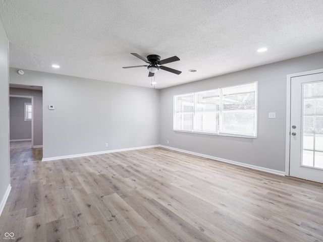6527 W 15th Street, Indianapolis, IN 46214
