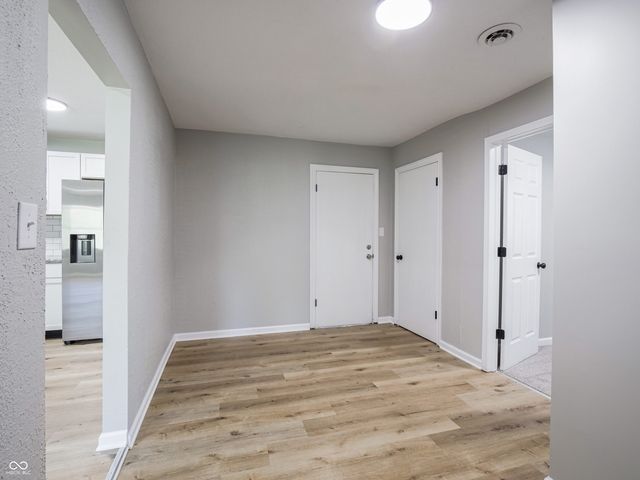 6527 W 15th Street, Indianapolis, IN 46214