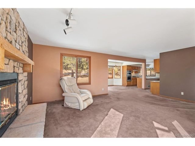 25833 Gateway Dr, Golden, CO 80401