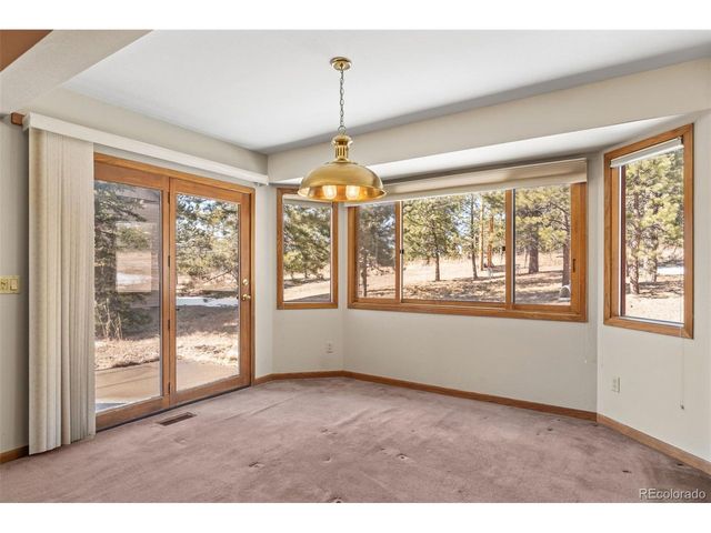 25833 Gateway Dr, Golden, CO 80401