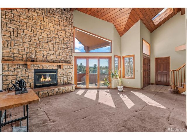 25833 Gateway Dr, Golden, CO 80401