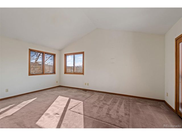 25833 Gateway Dr, Golden, CO 80401