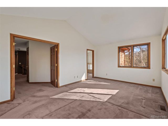 25833 Gateway Dr, Golden, CO 80401