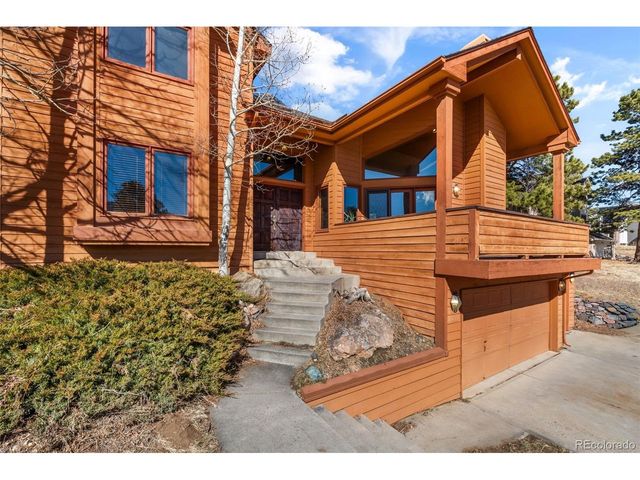 25833 Gateway Dr, Golden, CO 80401