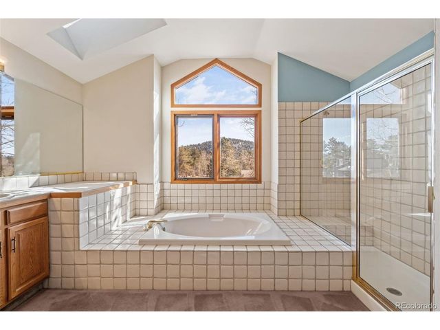 25833 Gateway Dr, Golden, CO 80401