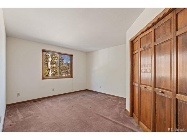 25833 Gateway Dr, Golden, CO 80401