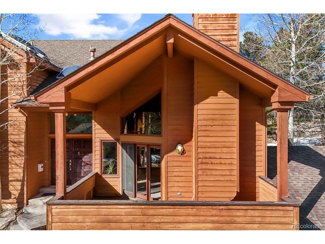 25833 Gateway Dr, Golden, CO 80401