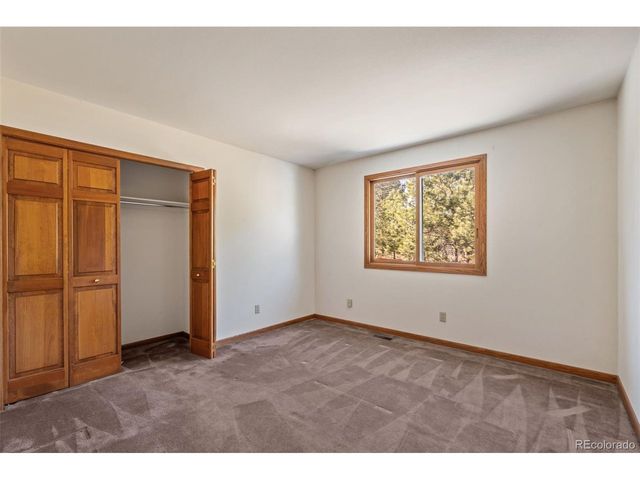 25833 Gateway Dr, Golden, CO 80401