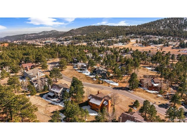 25833 Gateway Dr, Golden, CO 80401