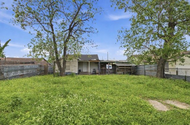 2423 Chamberlain Street, Houston, TX 77093