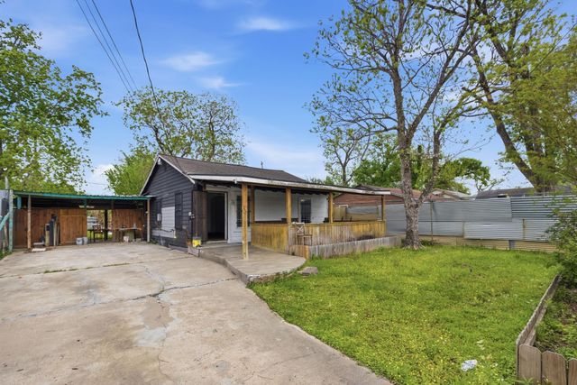 2423 Chamberlain Street, Houston, TX 77093