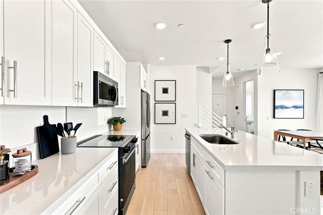 27235 Reed Lane, Valencia, CA 91381