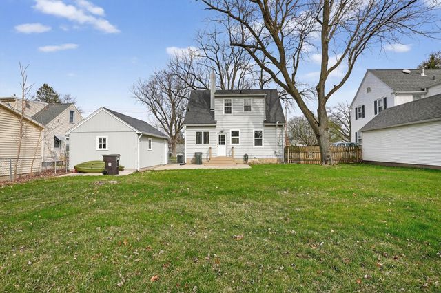 1515 Tremont Street, Cedar Falls, IA 50613