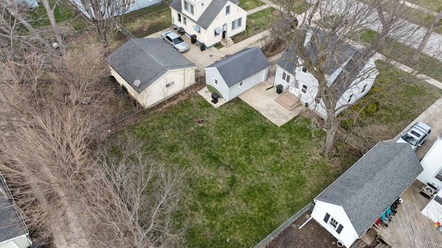 1515 Tremont Street, Cedar Falls, IA 50613