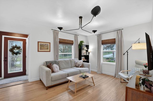 1515 Tremont Street, Cedar Falls, IA 50613