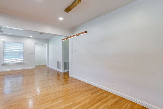 4237 Geddes Avenue, Fort Worth, TX 76107