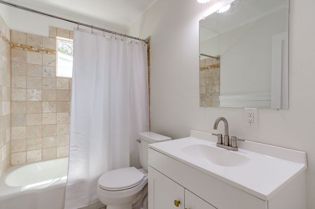 4237 Geddes Avenue, Fort Worth, TX 76107
