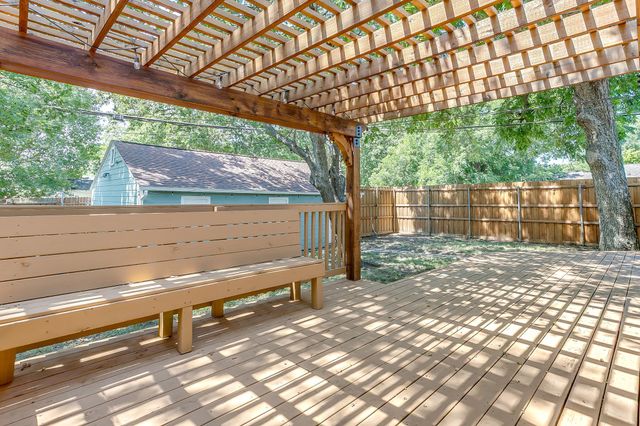 4237 Geddes Avenue, Fort Worth, TX 76107