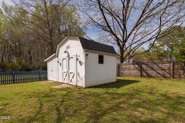 5928 Swales Way, Raleigh, NC 27603