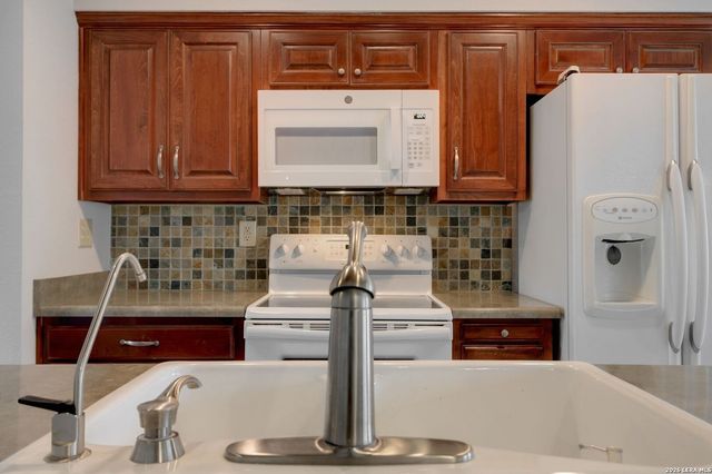 14143 Swallow Dr., San Antonio, TX 78217