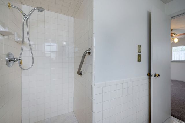 14143 Swallow Dr., San Antonio, TX 78217