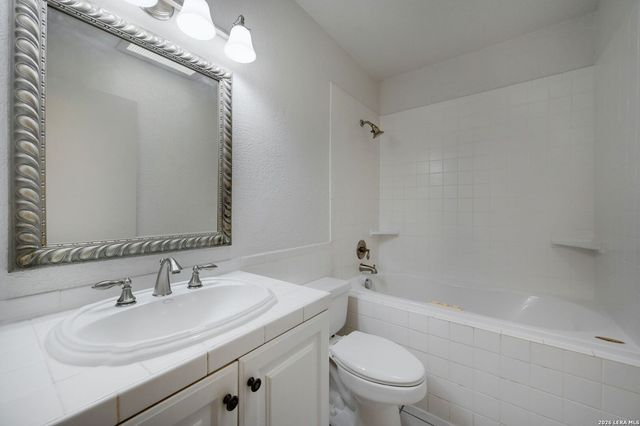 14143 Swallow Dr., San Antonio, TX 78217