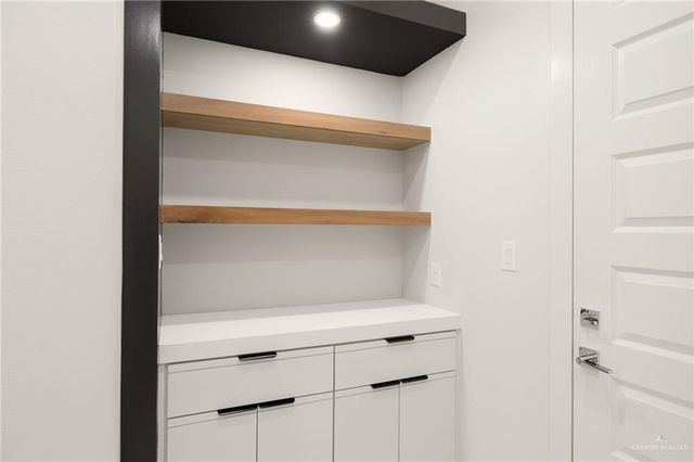 2610 E Julian Road, Harlingen, TX 78552