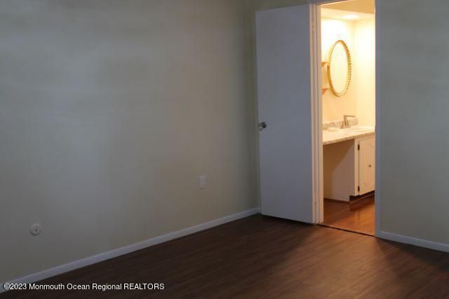 134 Amberly Drive F, Manalapan, NJ 07726