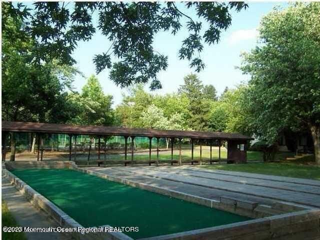 134 Amberly Drive F, Manalapan, NJ 07726