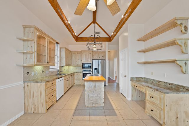 576 Welch School Road, Collinsville, TX 76233