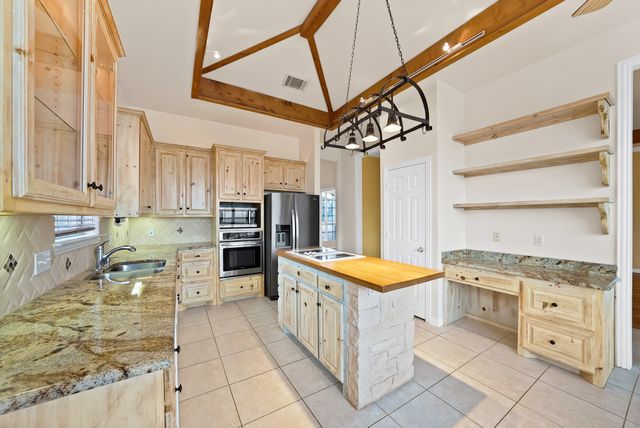 576 Welch School Road, Collinsville, TX 76233