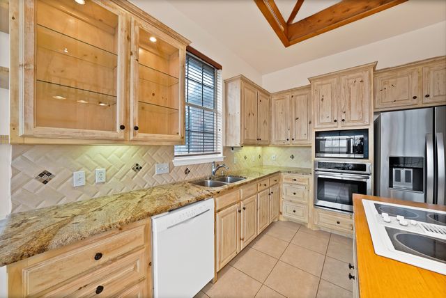 576 Welch School Road, Collinsville, TX 76233