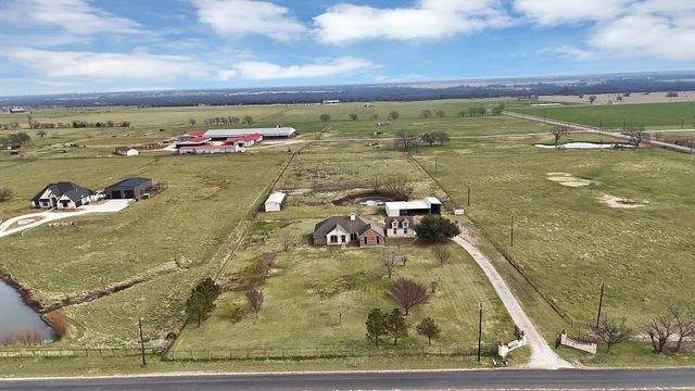 576 Welch School Road, Collinsville, TX 76233