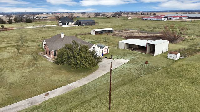 576 Welch School Road, Collinsville, TX 76233