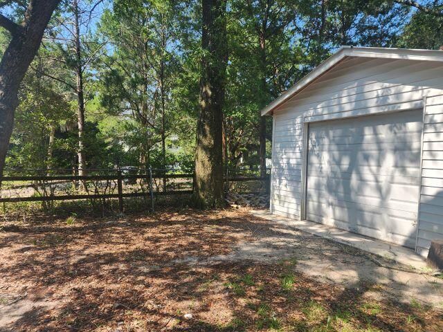 311 E Glen Avenue, Valparaiso, FL 32580