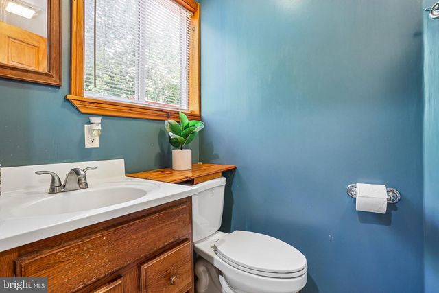 137 WOODSHADE DR, Newark, DE 19702