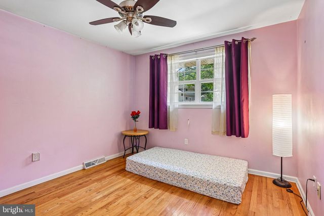137 WOODSHADE DR, Newark, DE 19702